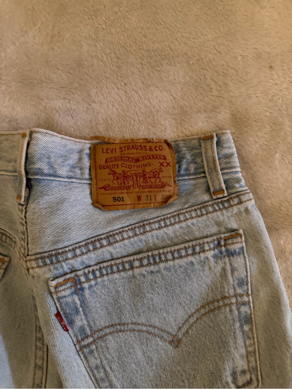Levi's Light Blue Straight Leg Women's Jeans - Picture 3 of 5